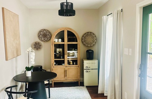 Biloxi Cabaña | Cottage at The Mockingbird Inn