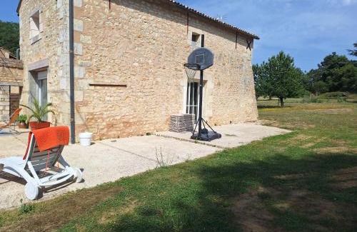 Lavoux Casa | Cottage au calme avec parking privé