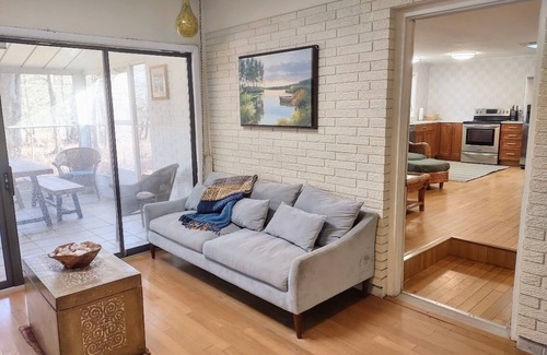 Norton Shores Casa | Cottage Bordering Hoffmaster State Park