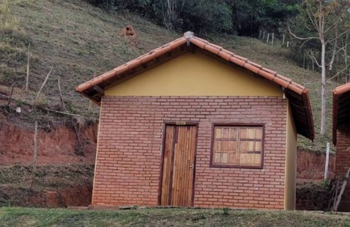 Lima Duarte Chalet De Esquí | Cottage in Ibitipoca KM 12 / Guesthouse and Fishing Lodge