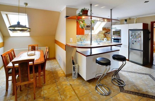 Malechowo Casa | Casa junto al lago Ostrowieckie con playa privada