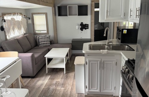 Swansea Point Cabaña | Cottage by the Lake