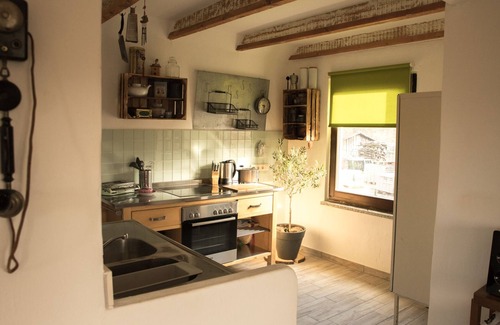 Godern Casa | --- Cabaña junto al lago ---