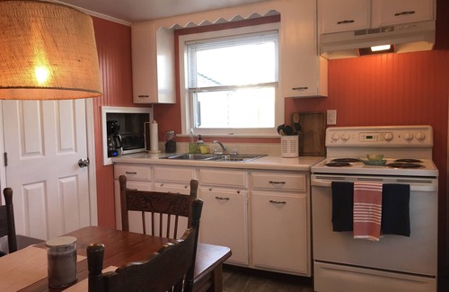 Rehoboth Beach Casa | Cottage by the Sea Steps to Downtown Rehoboth!