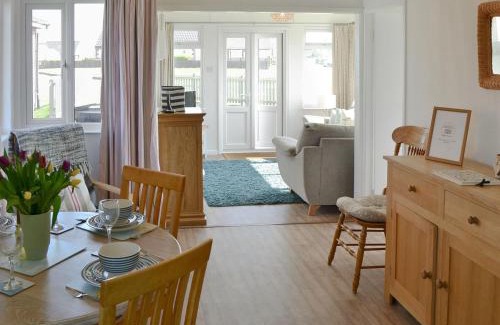 Bacton Casa | Cottage By The Sea