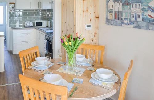 Bacton Casa | Cottage By The Sea