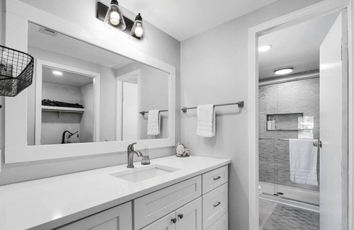 Butler Beach Cabaña | Cottage by the Sea - Pet-Friendly!