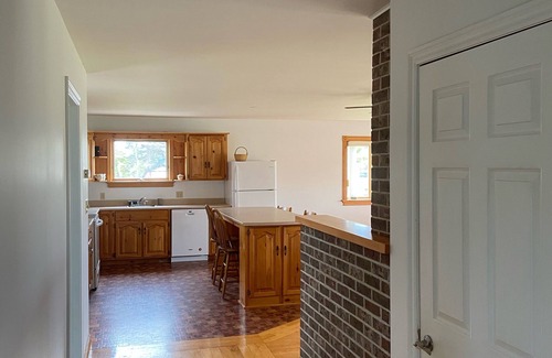 York Cabaña | Cottage By The Shore