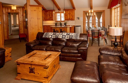 Sainte-Agathe-des-Monts Chalet De Esquí | Cottage Ziema for 12 people