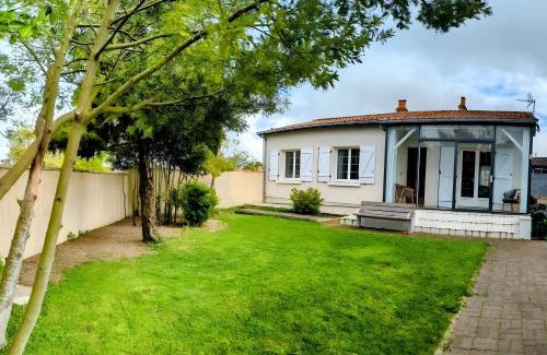 Salles sur Mer Casa | Cottage Chaleureux Proche Ocean