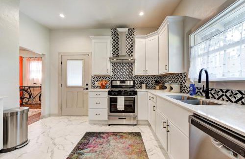 Central Oklahoma City Casa | Cottage Chic- Less than 5 mins to Plaza District