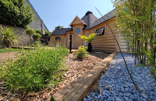 Avranches Casa | Cottage climatisé avec baignoire SPA 2 personnes