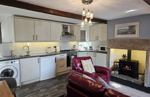 Mirfield Cabaña | Hop Cottage-Tradicional-Rural-Baño Privado-Vista al Jardín