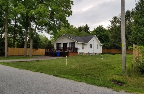 Morpeth Cabaña | Cottage close to lake and parks