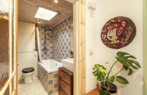 Hove Casa | Cottage close to the beach - pet friendly