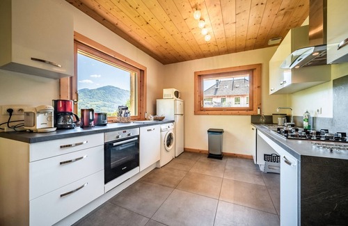 Chatillon-sur-Cluses Cabaña | Casita de campo 'Côté Source' con vistas al lago, terraza privada y Wi-Fi