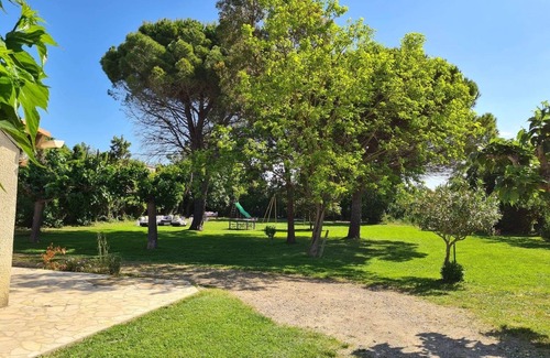 Mauguio Cabaña | Cottage de Charme - Sleeps 8 - Park 2000 m2 - Barbecue - Pony Club - Kayak