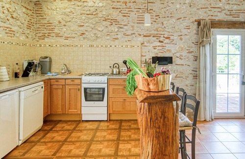 Castelmoron-sur-Lot Villa | Cottage Des Cedres - Tres Habitaciones Villa, Capacidad 6