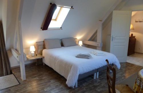 Saint-Germain-sur-Ay Cama Y Desayuno | Cottage des Mézières