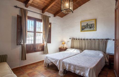 Antequera Casa | Cottage in Villanueva with Mountain Views