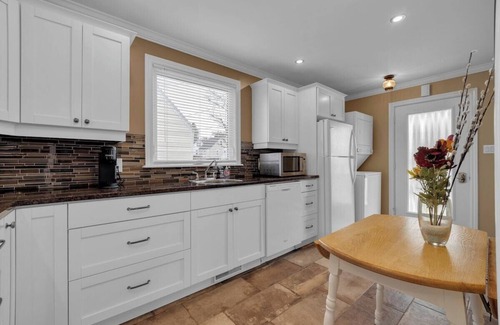 Saint John Casa | Cottage Feel in the City, Close to Everything!