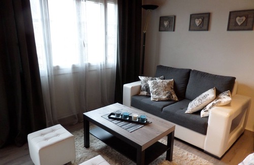 Pujols-sur-Ciron Casa | Casa rural para 2 personas, en un parque.