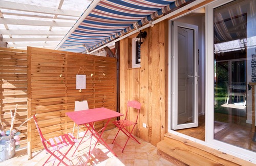Eyliac Casa | Casa rural 'À L'envol' con terraza privada y jardín compartido