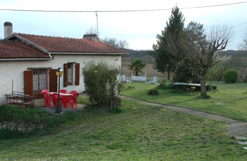 Saint-Colomb-de-Lauzun Casa | Casa rural en el campo con piscina