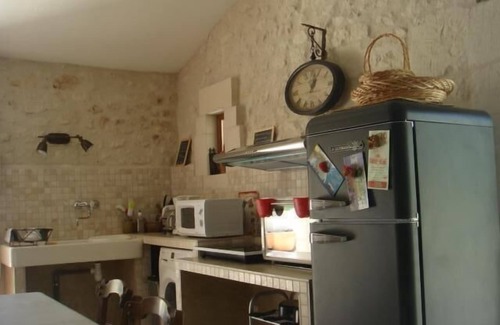 Saint-Fort-sur-Gironde Cabaña | Casa rural *** 4 personas con jardín privado en el pueblo del estuario de Saintongeais a 5 km