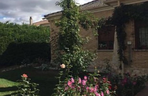 Santibanez del Val Cabaña | Casa rural (alquiler íntegro) El Quinto Pino para hasta 9 personas