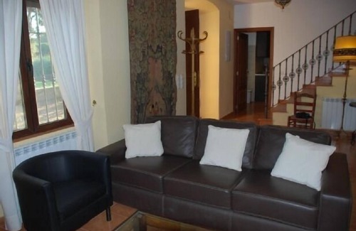 Andújar Cabaña | Casa rural (alquiler íntegro) Las Catenas para14- 18 personas