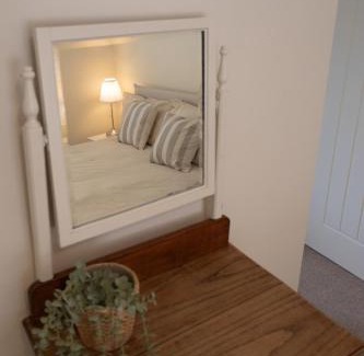 Hinckley Casa | Cottage in Central Burbage Leicestershire