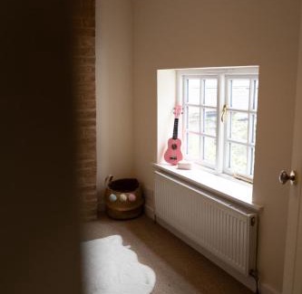 Hinckley Casa | Cottage in Central Burbage Leicestershire
