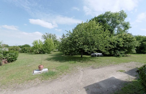 Saint-Dye-sur-Loire Casa | Casa rural en un gran jardín cerrado con capacidad para 11 personas.