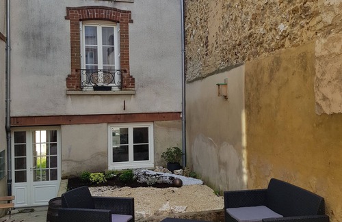 Hautvillers Cabaña | Casa rural en Hautvillers (5min. Epernay, 15min. Reims) para 2-4 personas.
