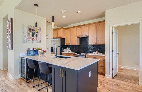 Spicewood Cabaña | Cottage in Lakecliff on Lake Travis - Golf, Lake & Hill Country Getaway