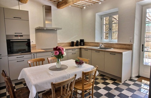 Oppede Otro | Casa rural en Mas Provencal cerca del centro del pueblo de Oppède.