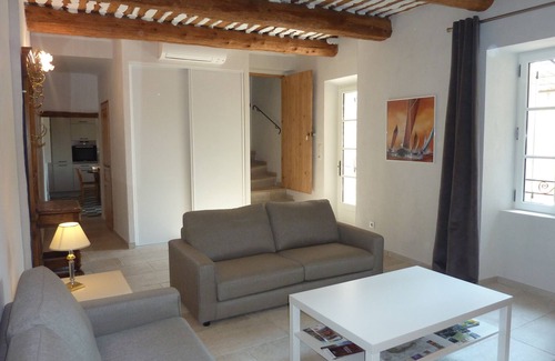 Oppede Otro | Casa rural en Mas Provencal cerca del centro del pueblo de Oppède.