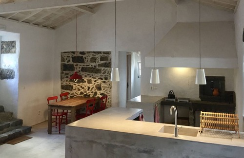 Fenais da Luz Otro | Casa de campo en propiedad con plantación de piña, 4ha de tierra y vistas al mar