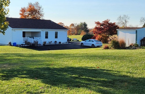 Tuscarora Cabaña | Cottage in the Country, walk to miles of hiking trails, close to restaurants