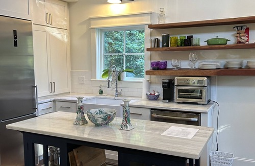 Johns Island Cabaña | Cottage in the Trees
