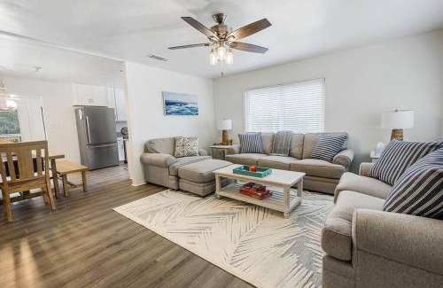 Dauphin Island Casa | Cottage in the Village