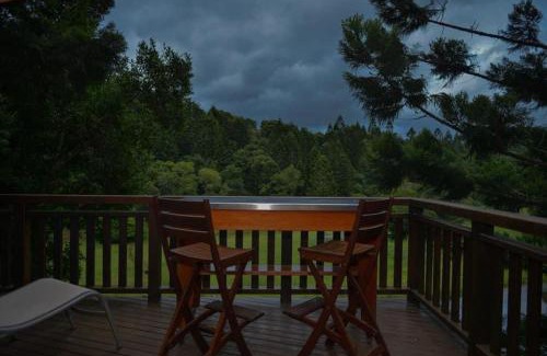 Maleny Casa | Cottage in The Woods, Maleny