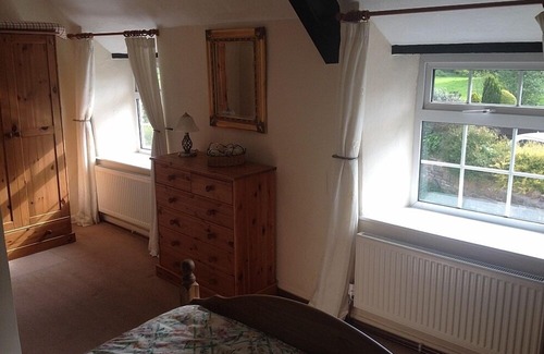 Compton Dando Cabaña | Cottage In Village Location Surrounded By Beautiful Countryside