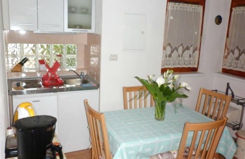 Babici Casa | Cottage Iris en el campo, zona tranquila, Biribaci-Umag, WiFi, estacionamiento