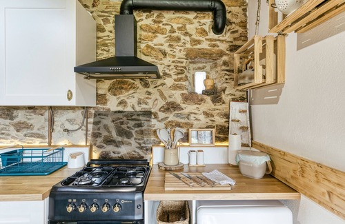 Susqueda Cabaña | Casita de campo 'La Calma' con vistas a la montaña, Wi-Fi y aire acondicionado