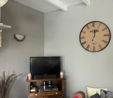 Le Val-Saint-Pere Casa | Cottage La petite guette