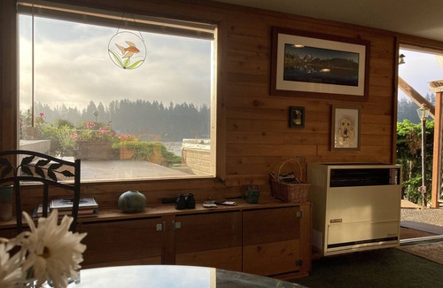 Woodinville Cama Y Desayuno | Cottage Lake Bed and Breakfast