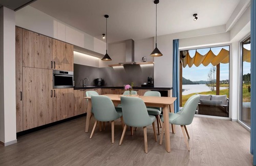 Lanklaar Casa | Exklusives Ferienhaus mit Seeblick für 6 Personen