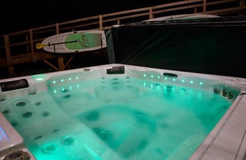 Chertsey Chalet De Esquí | Cottage le Cerf (modern, spa, BBQ, accès lac Lili)
